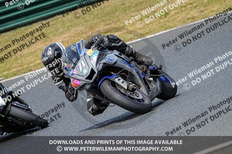 enduro digital images;event digital images;eventdigitalimages;mallory park;mallory park photographs;mallory park trackday;mallory park trackday photographs;no limits trackdays;peter wileman photography;racing digital images;trackday digital images;trackday photos